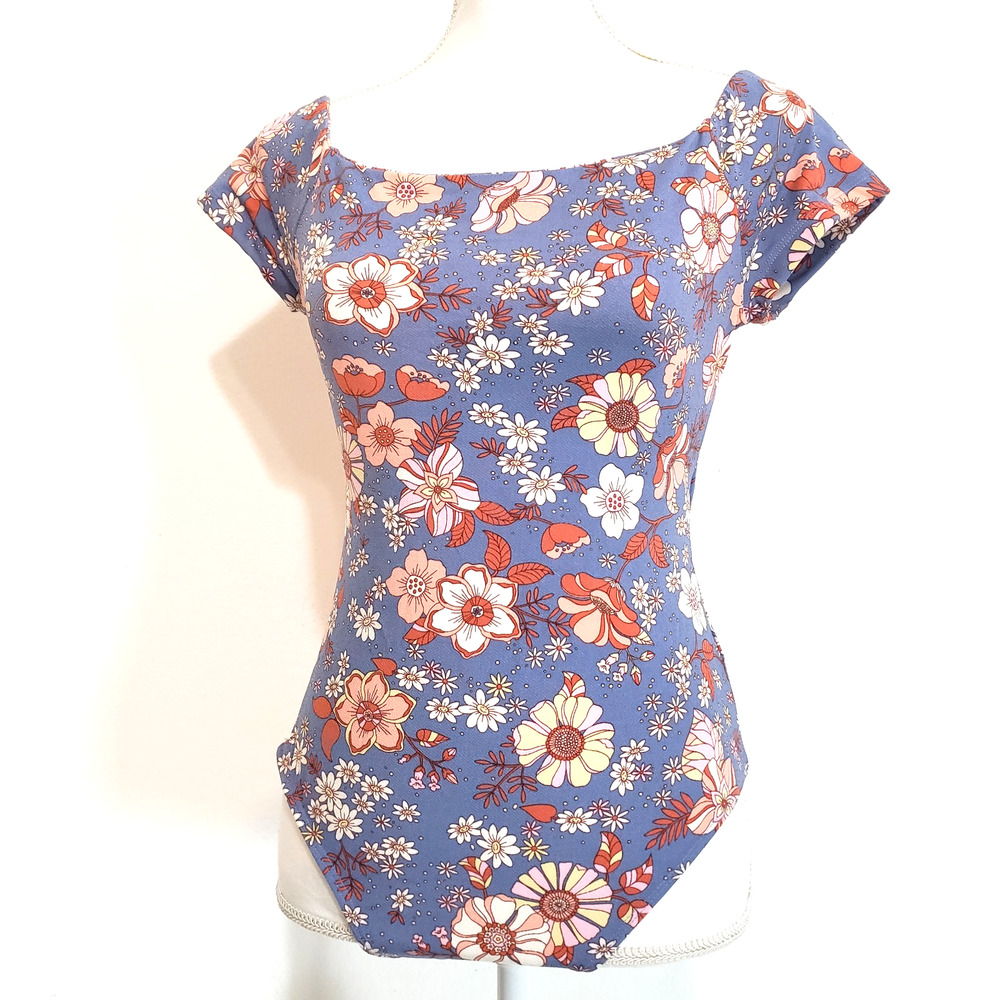 LUSH Womens SIZE L Floral Print Off the Shoulder One Pice Bodysuit Lilac Snap
